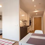 Mustamaee Next To Shops & Cinema - Free Parking Таллінн