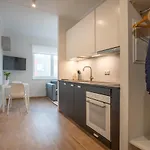 Апартаменти Mustamaee Next To Shops & Cinema - Free Parking Таллінн