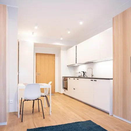 Mustamaee Next To Shops & Cinema - Free Parking * Tallinn