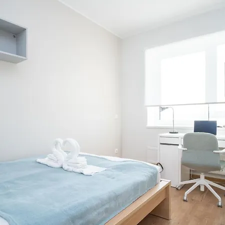 Apartment Spacious Mustamaee - Free Parking Tallinn