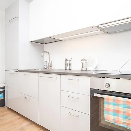 Spacious Mustamaee - Free Parking Appartement