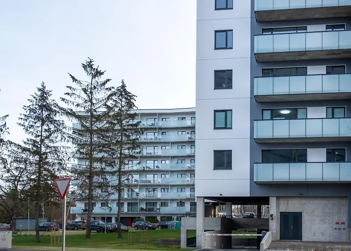 公寓 Spacious Mustamaee - Free Parking