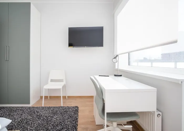 Apartment Spacious Mustamaee - Free Parking Tallinn