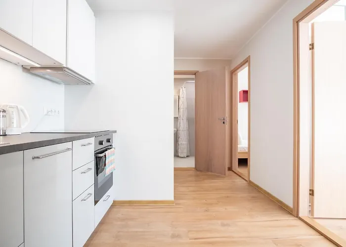 Apartment Spacious Mustamaee - Free Parking Tallinn