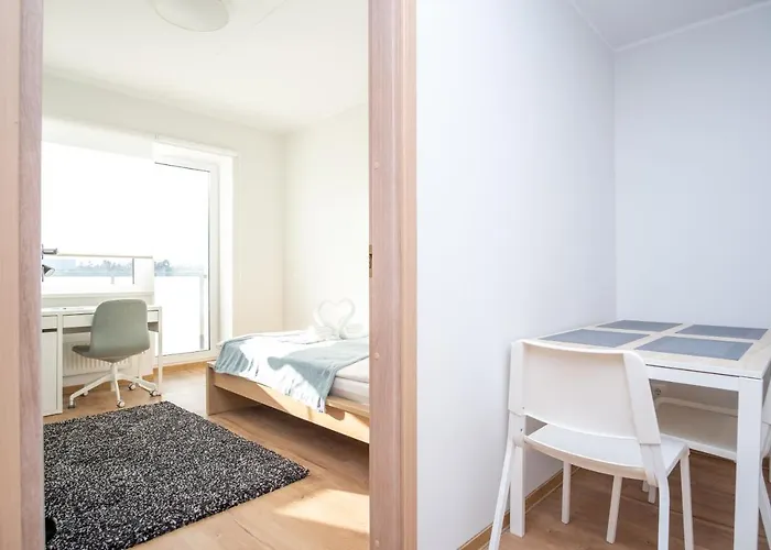 Apartment Spacious Mustamaee - Free Parking Tallinn