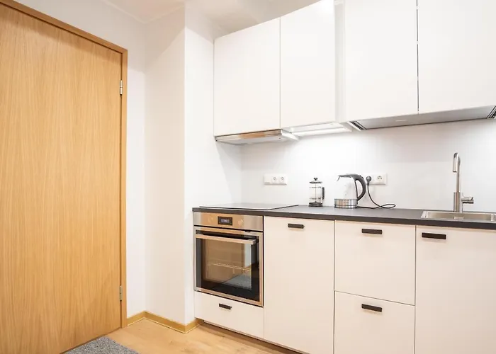 Spacious Mustamaee - Free Parking Таллин