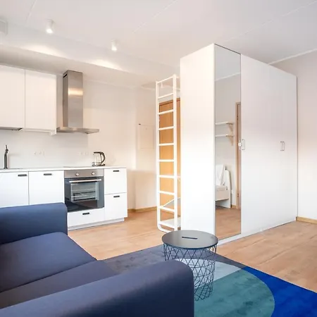 Апартаменти Spacious Mustamaee - Free Parking Таллінн